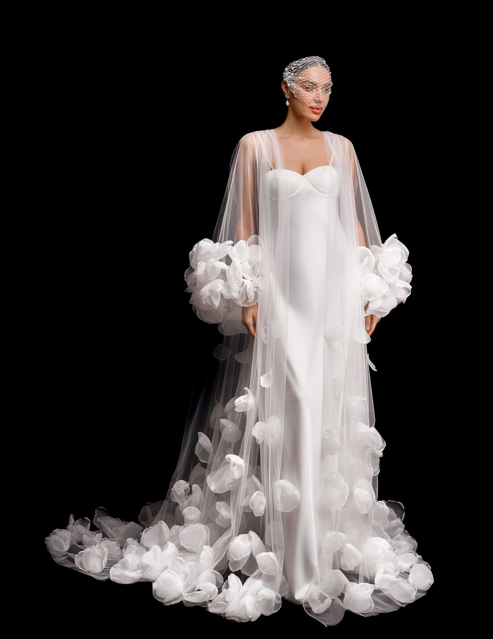 ROSALINE bridal cape with voluminous flowers
