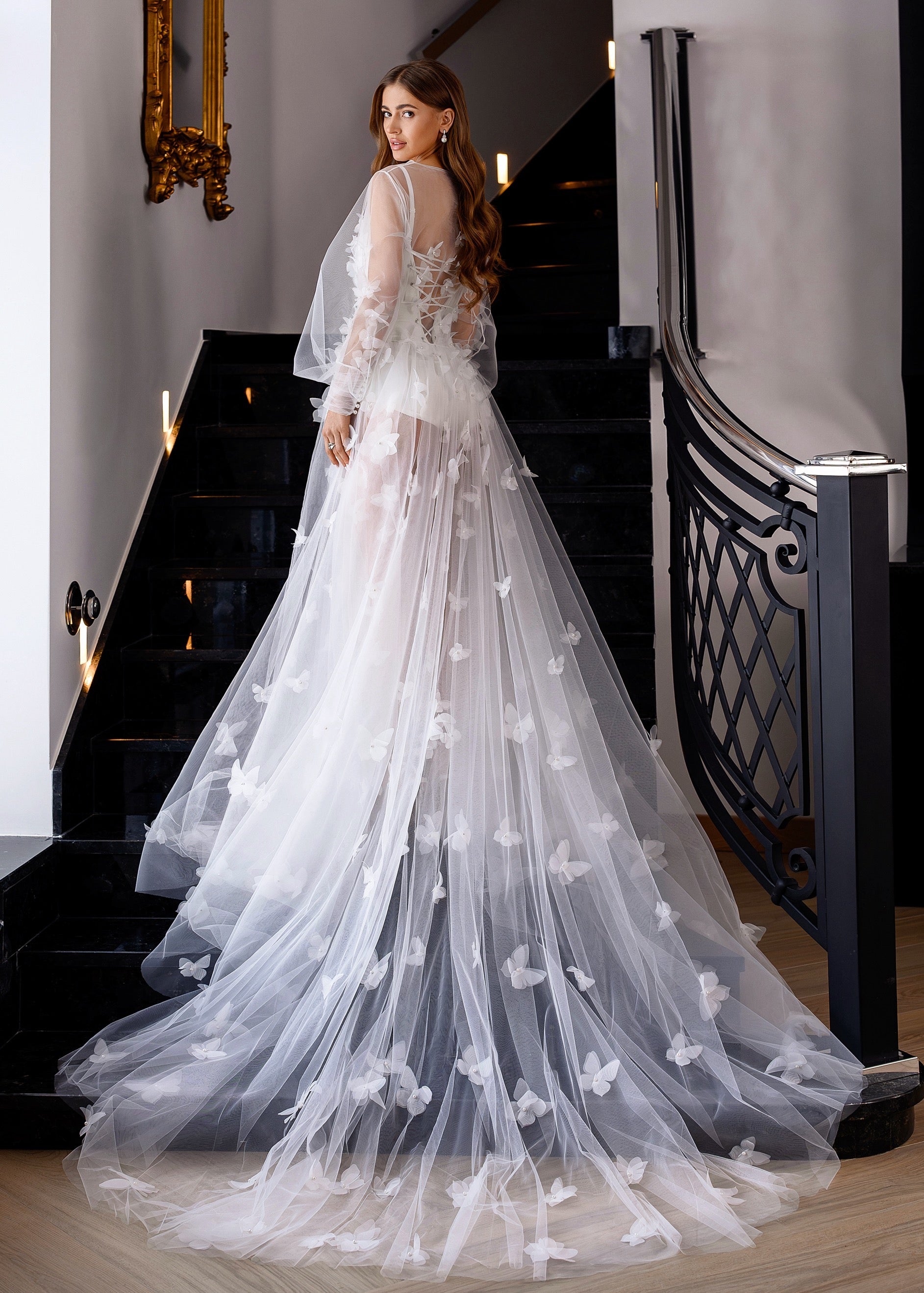 ADELLE весільна сукня-пеньюар з 3D метеликами