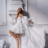 AUDRIE довга оксамитова атласна накидка з 3D квітами