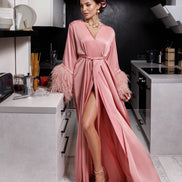 DOMENICA шовковий будуарний халат зі знімними манжетами зі страусиного пір'я