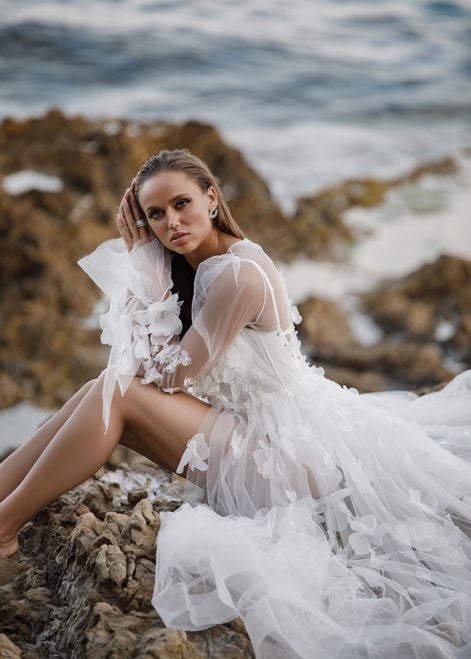 ELIZABETH Будуарна сукня з квітковим декором