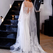 EMBER пеньюар з квітковою аплікацією 