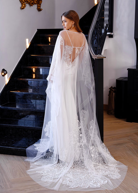 EMBER пеньюар з квітковою аплікацією 