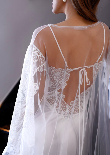 EMBER пеньюар з квітковою аплікацією 