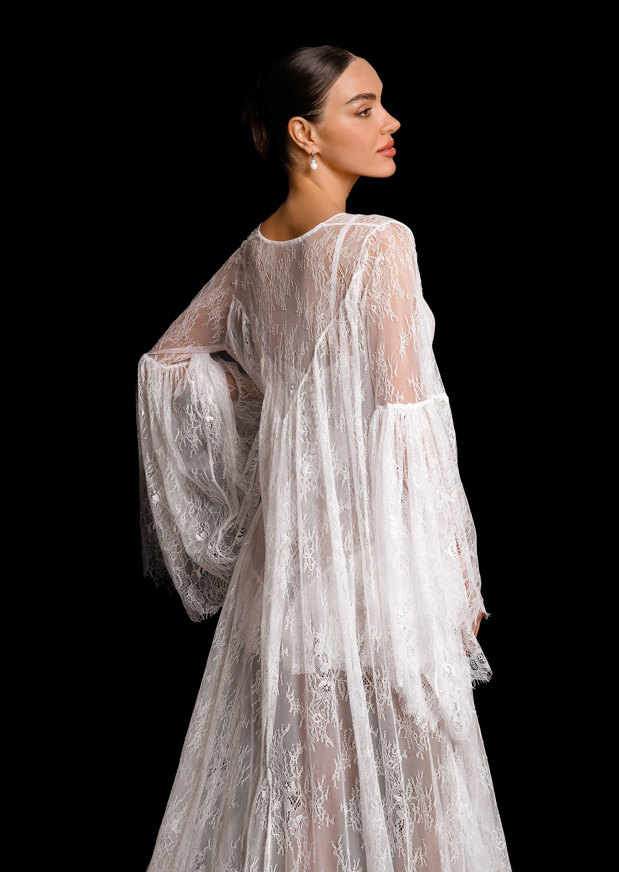 LAVINA Chantilly lace dress