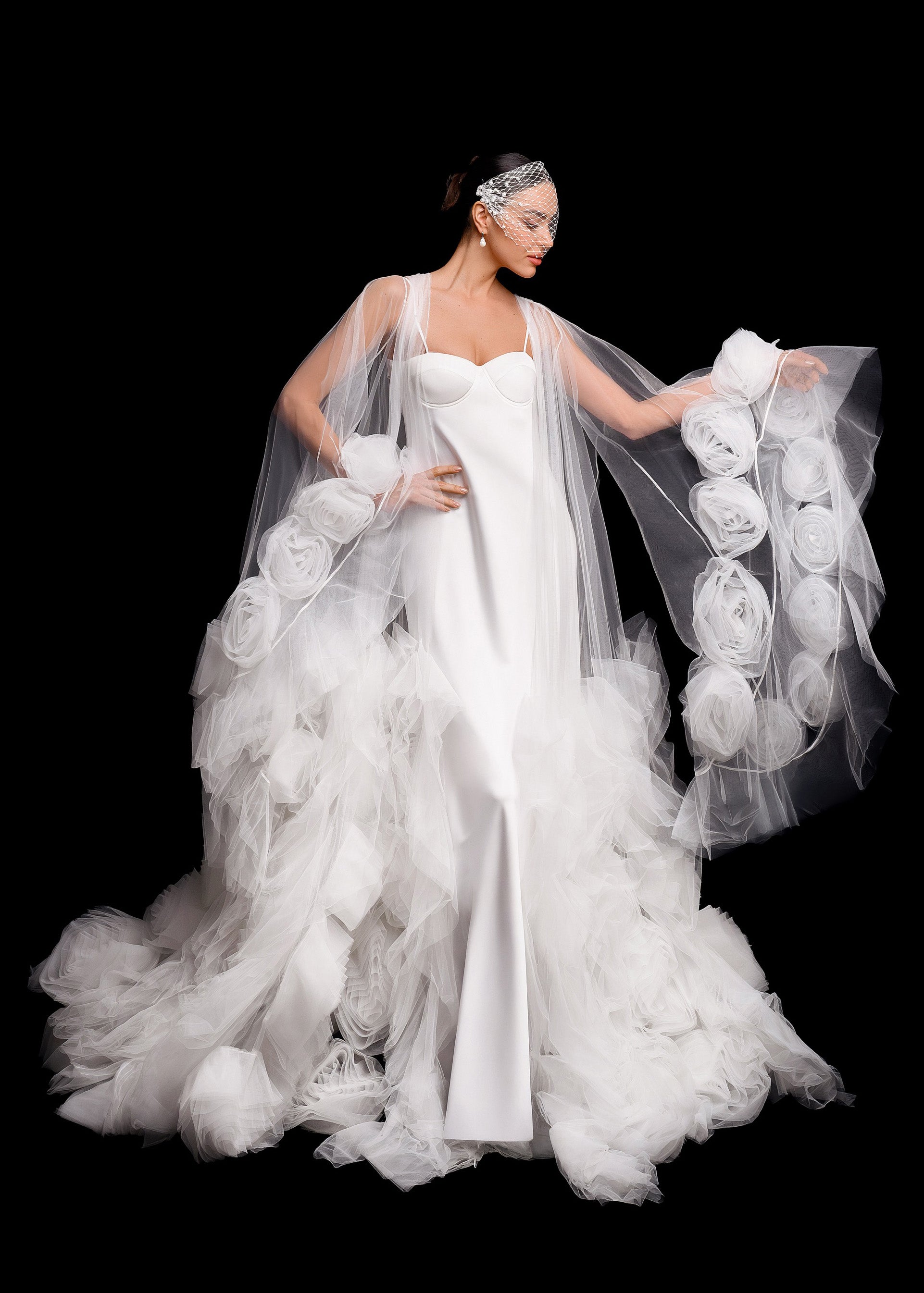  LUCY халат з об'ємними трояндами 