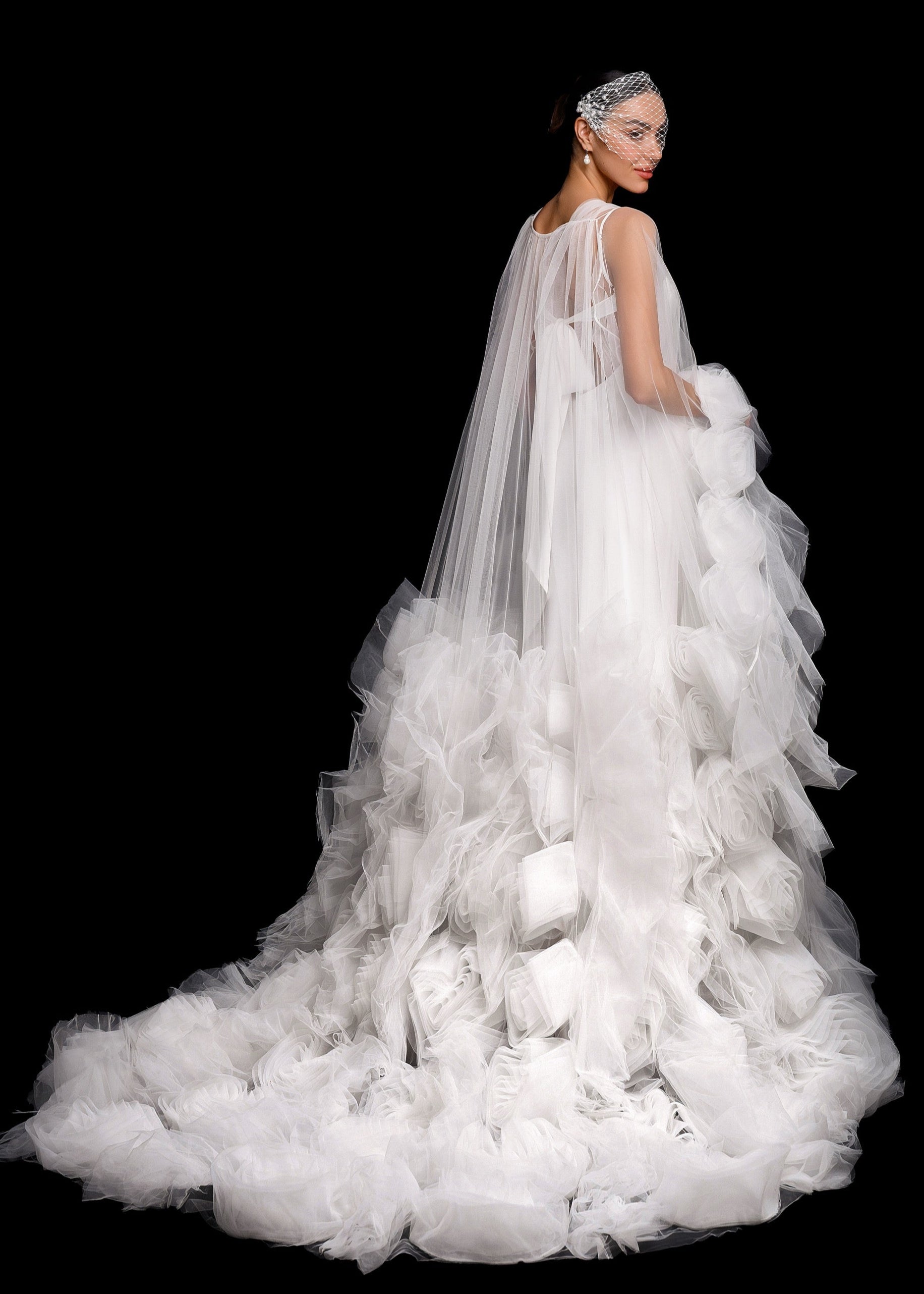  LUCY халат з об'ємними трояндами 