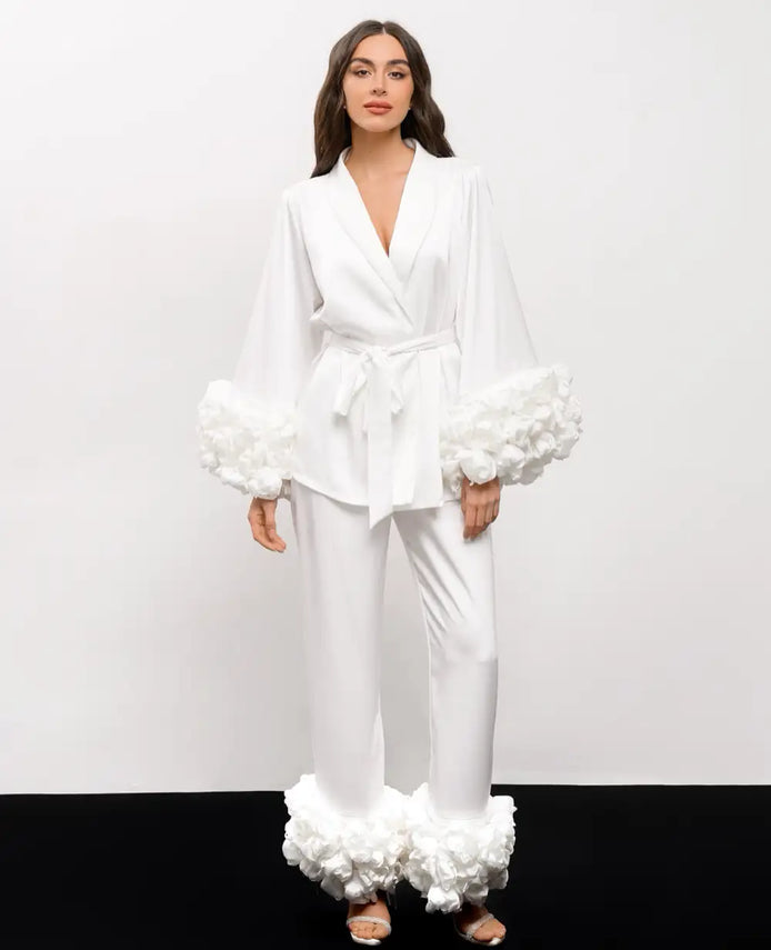 MEGANE WHITE комплект піжами з об'ємними квітами 