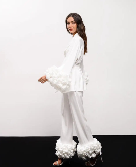 MEGANE WHITE комплект піжами з об'ємними квітами 