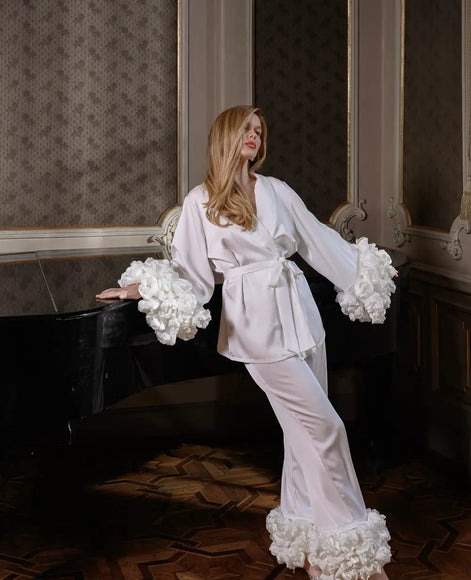 MEGANE WHITE комплект піжами з об'ємними квітами 