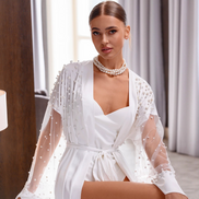 MILLA весільний шовковий халат з перлинами на рукавах