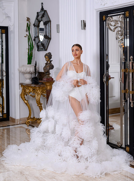 MOLLY пеньюар з текстурними 3D жоржинами