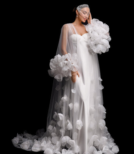 ROSALINE bridal cape with voluminous flowers