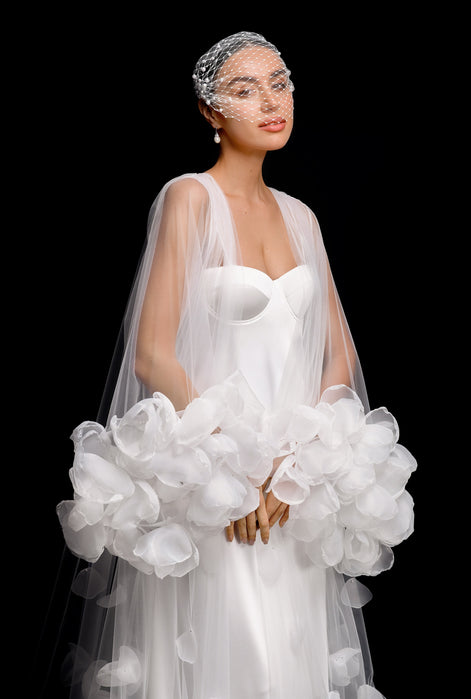 ROSALINE bridal cape with voluminous flowers