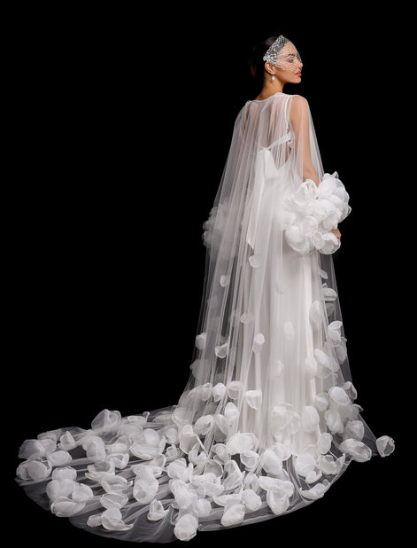 ROSALINE bridal cape with voluminous flowers