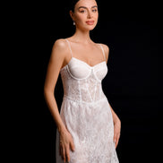  VIOLET коротка сукня з мережива шантільї