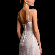  VIOLET коротка сукня з мережива шантільї